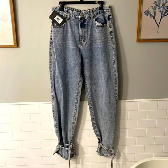 Nasty Gal Denim - Nwt Nasty Gal Tie Strap Ankle Mom Jean Light Blue Size 14